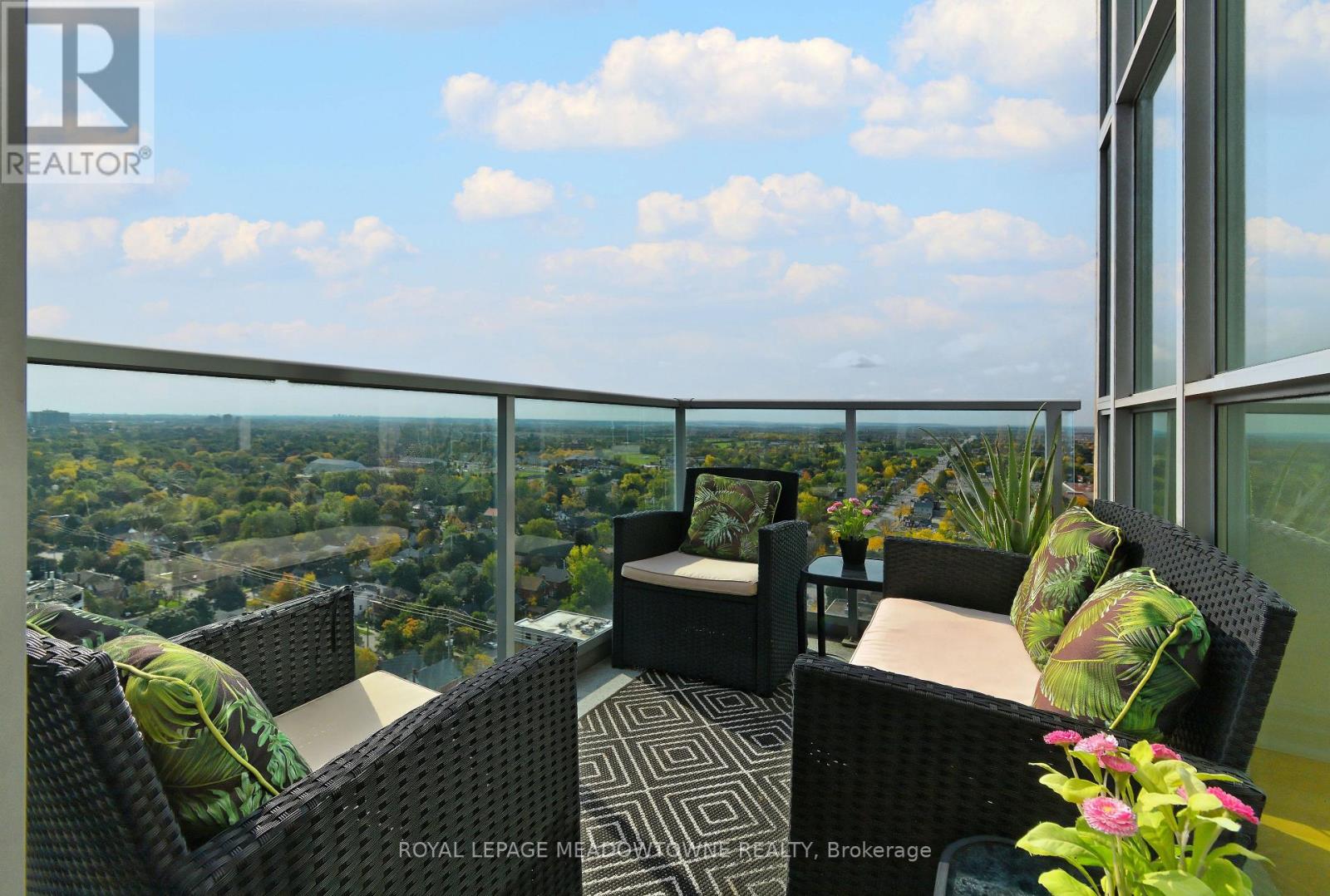 Ph 2603 - 9 George Street N, Brampton, Ontario  L6Y 1P4 - Photo 11 - W12535542