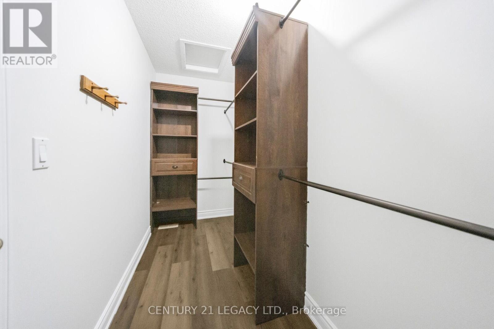 28 Sunnybrook Crescent, Brampton, Ontario  L7A 1Y2 - Photo 22 - W12535570