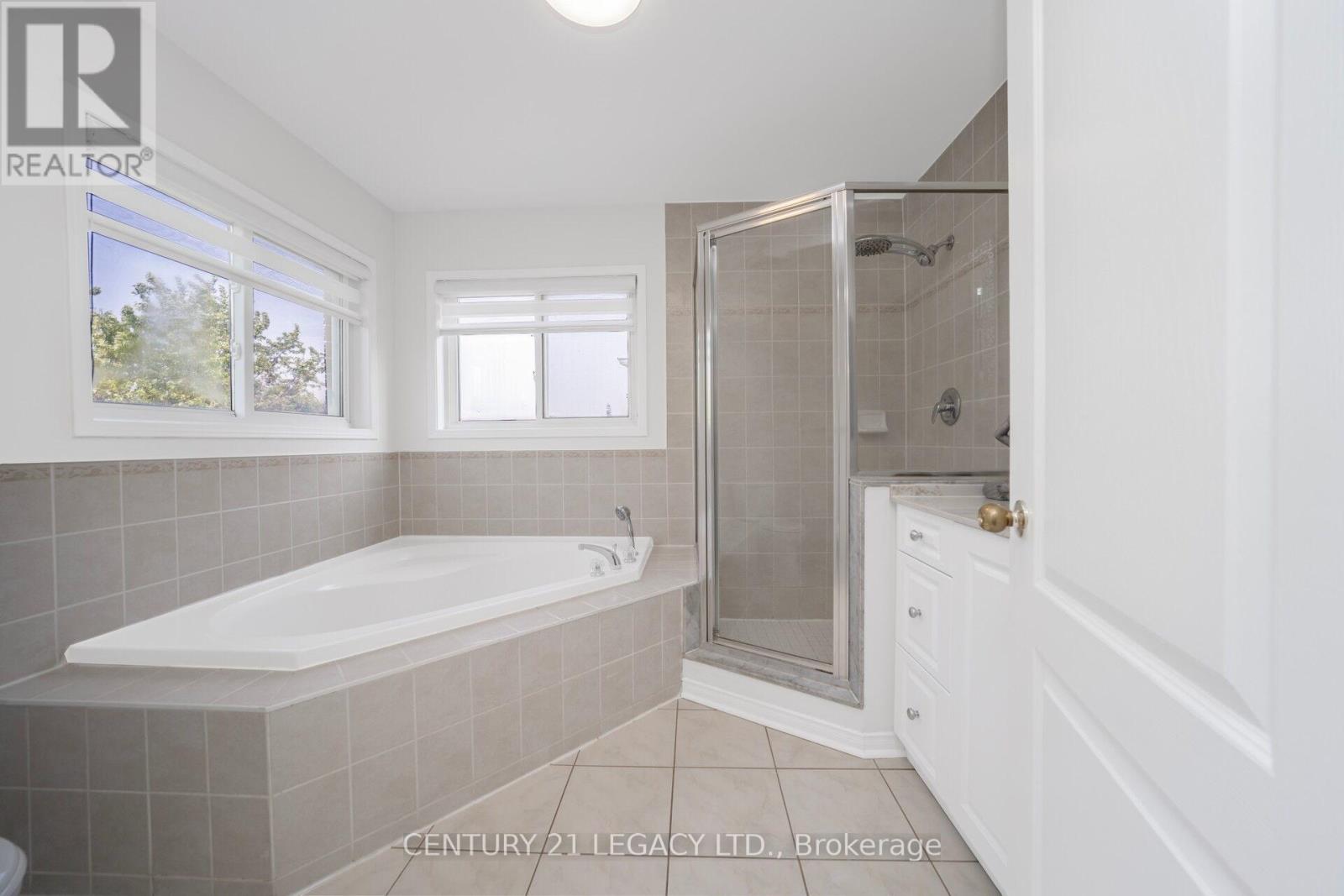 28 Sunnybrook Crescent, Brampton, Ontario  L7A 1Y2 - Photo 23 - W12535570