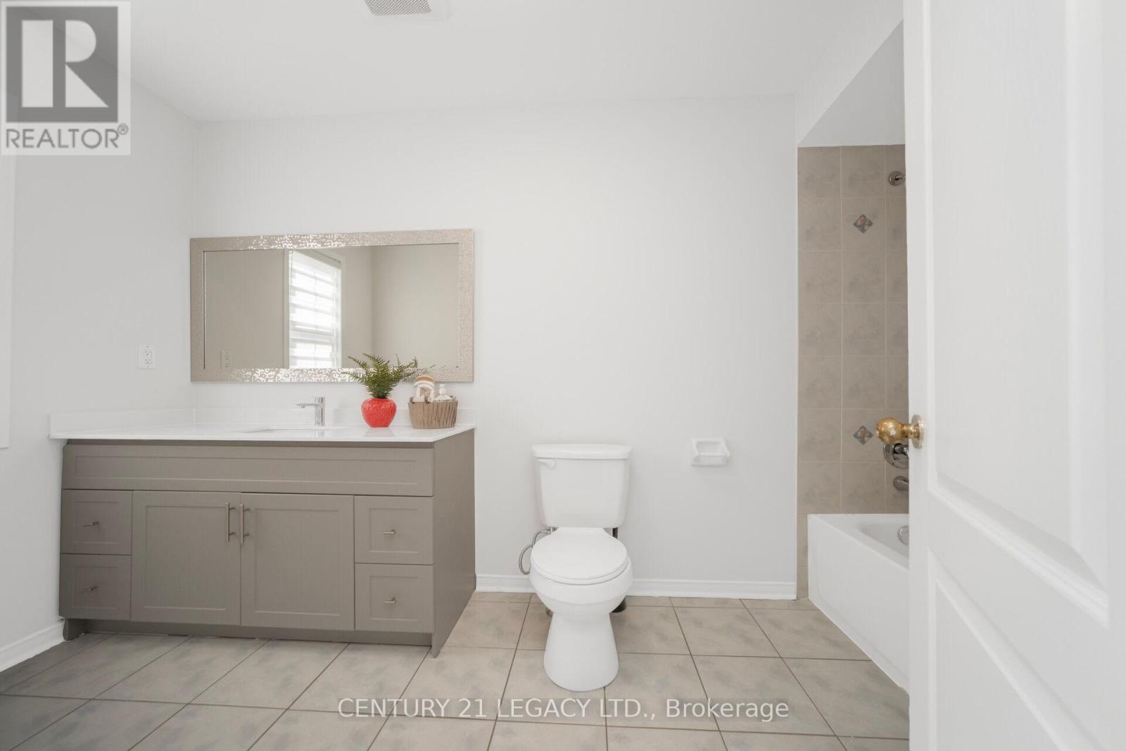 28 Sunnybrook Crescent, Brampton, Ontario  L7A 1Y2 - Photo 33 - W12535570