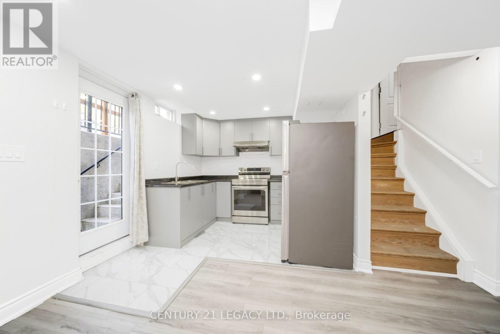 28 Sunnybrook Crescent, Brampton, Ontario  L7A 1Y2 - Photo 37 - W12535570