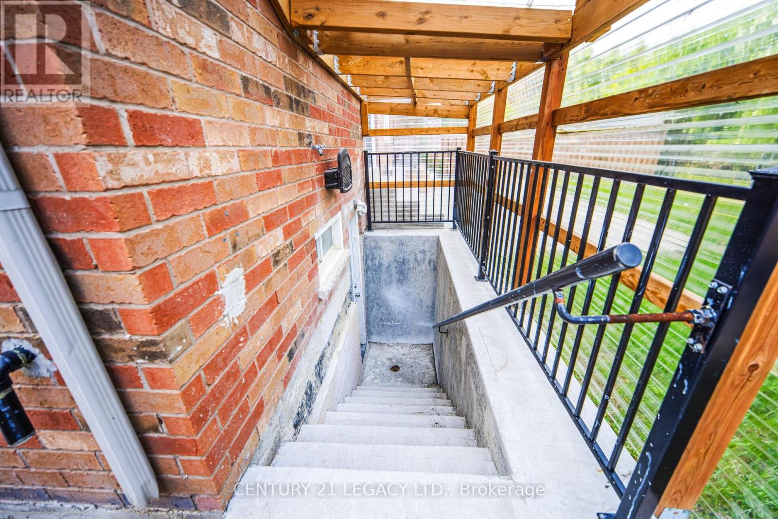 28 Sunnybrook Crescent, Brampton, Ontario  L7A 1Y2 - Photo 47 - W12535570