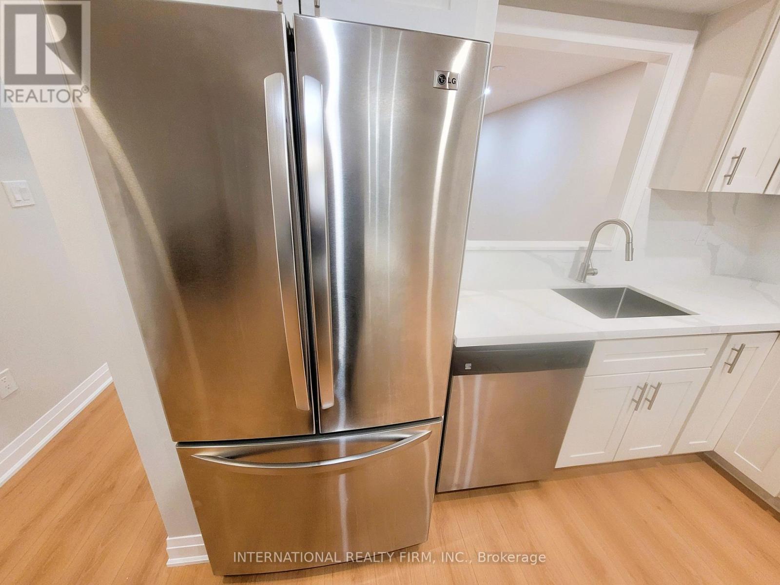 50 Beresford Drive, Richmond Hill, Ontario  L4B 4J6 - Photo 23 - N12489136