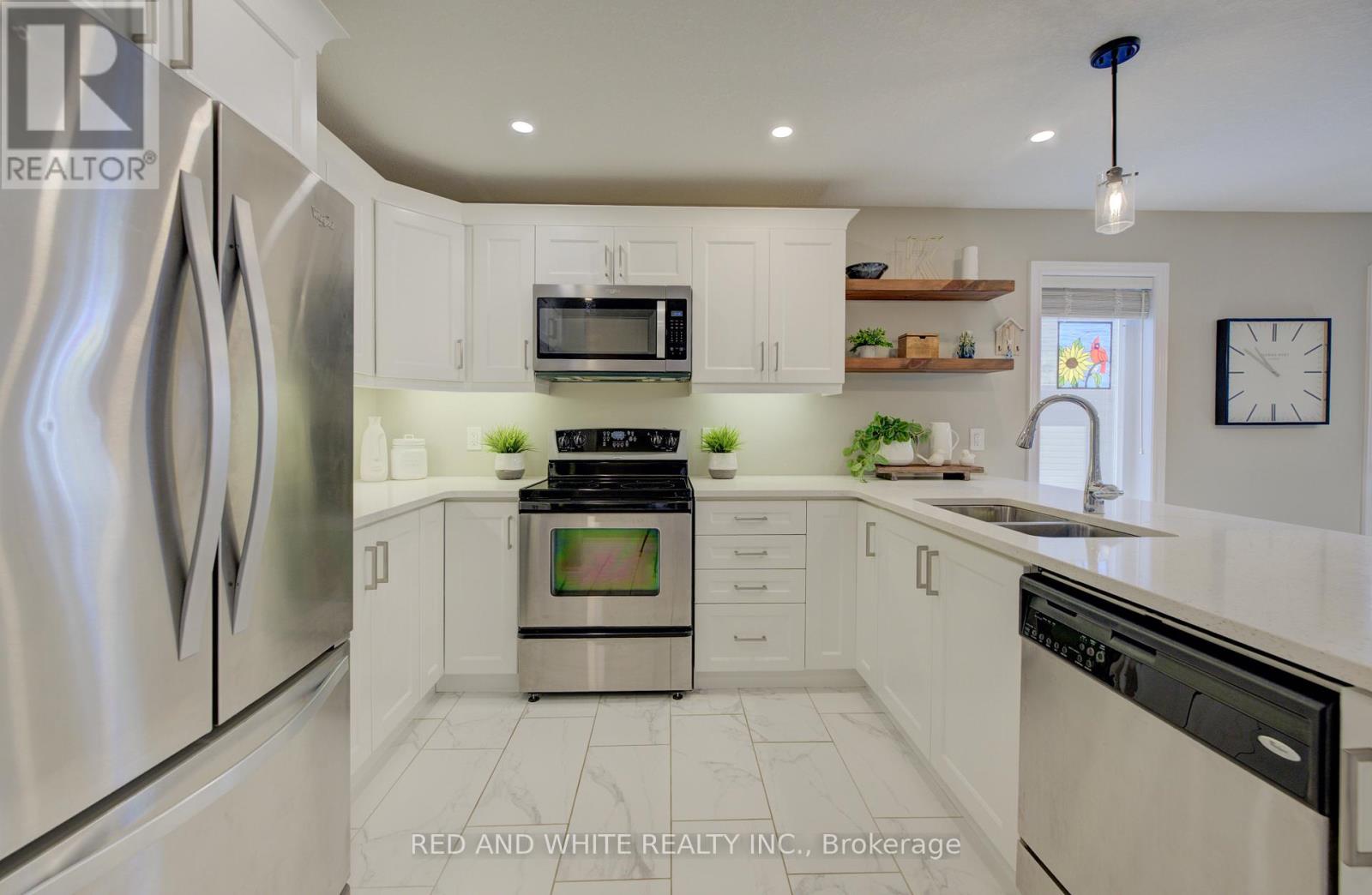 56 Norfolk Street, Norfolk, Ontario  N0E 1Y0 - Photo 5 - X12535562