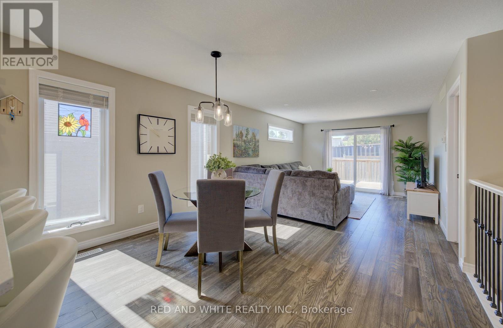 56 Norfolk Street, Norfolk, Ontario  N0E 1Y0 - Photo 9 - X12535562