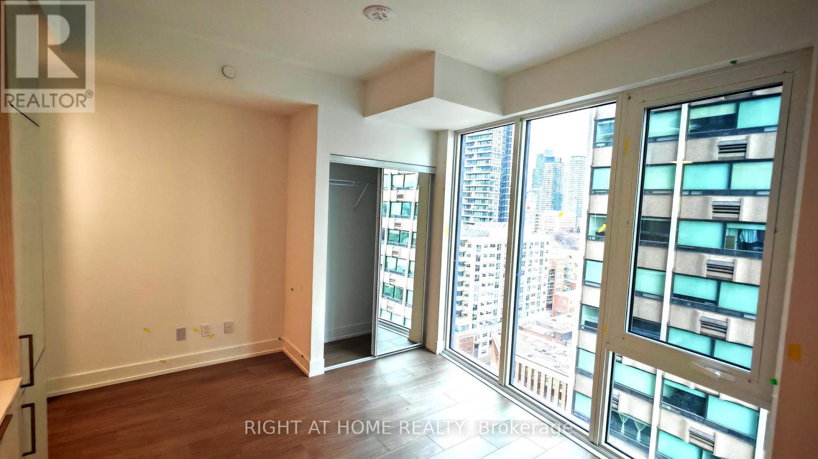 1510 - 308 Jarvis Street, Toronto, Ontario  M5B 0E3 - Photo 3 - C12535588