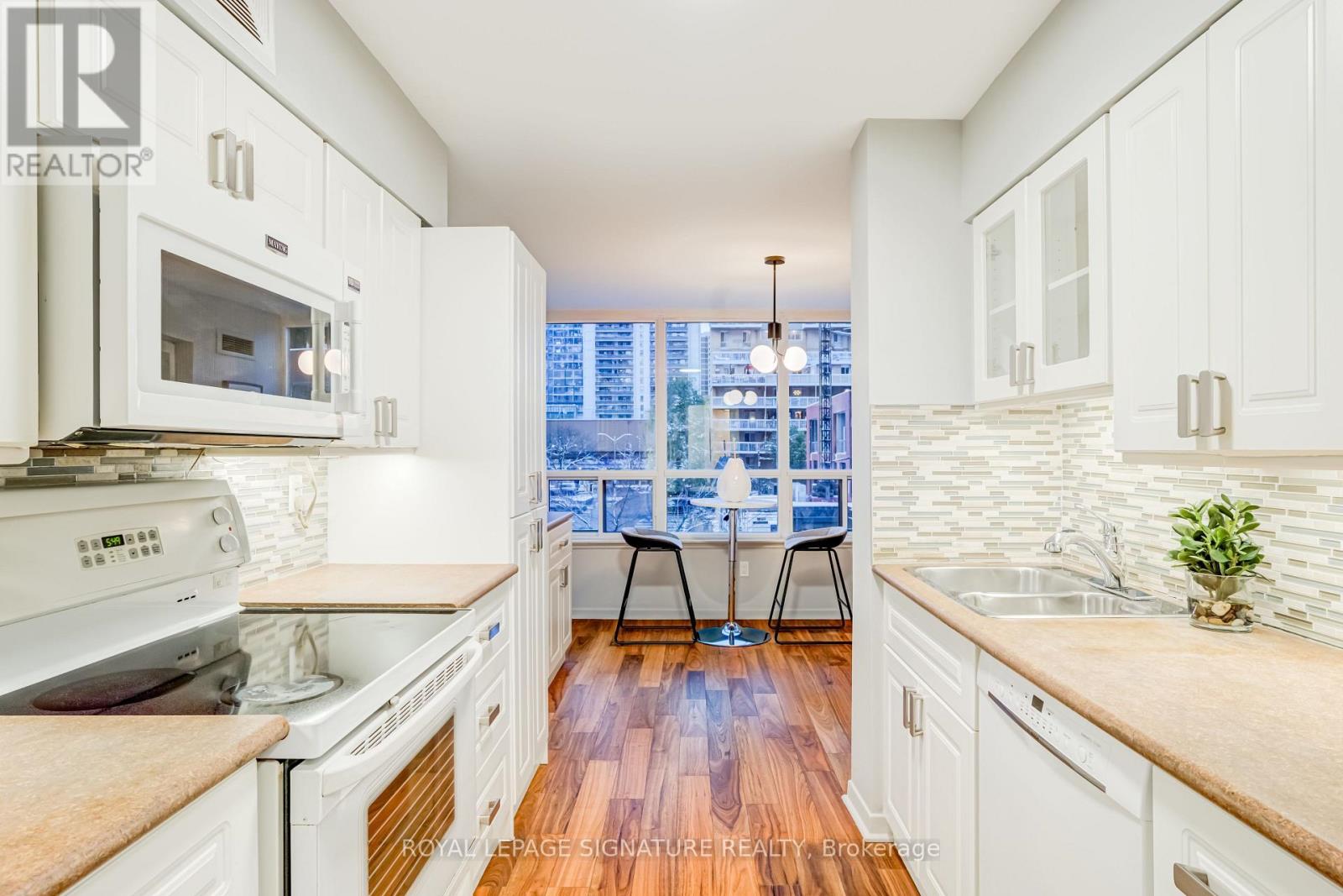 303 - 25 Maitland Street, Toronto, Ontario  M4Y 2W1 - Photo 17 - C12535604