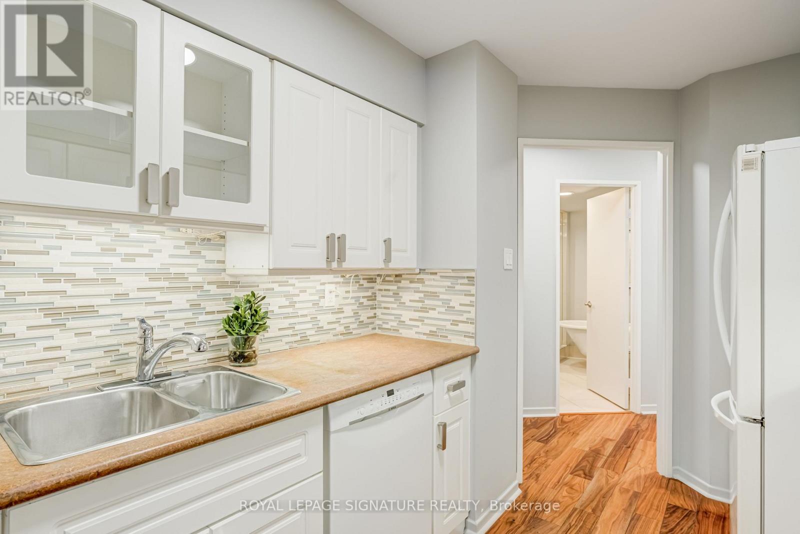 303 - 25 Maitland Street, Toronto, Ontario  M4Y 2W1 - Photo 20 - C12535604