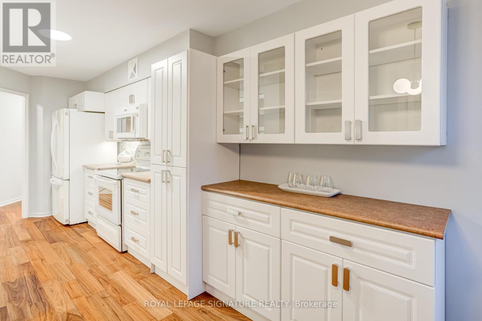 303 - 25 Maitland Street, Toronto, Ontario  M4Y 2W1 - Photo 21 - C12535604