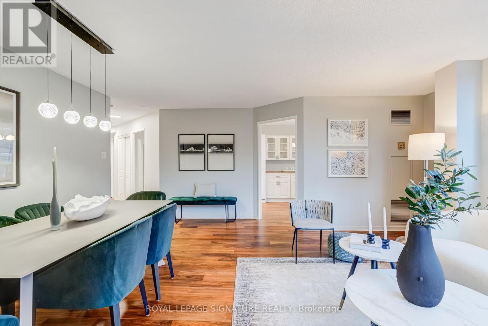 303 - 25 Maitland Street, Toronto, Ontario  M4Y 2W1 - Photo 9 - C12535604