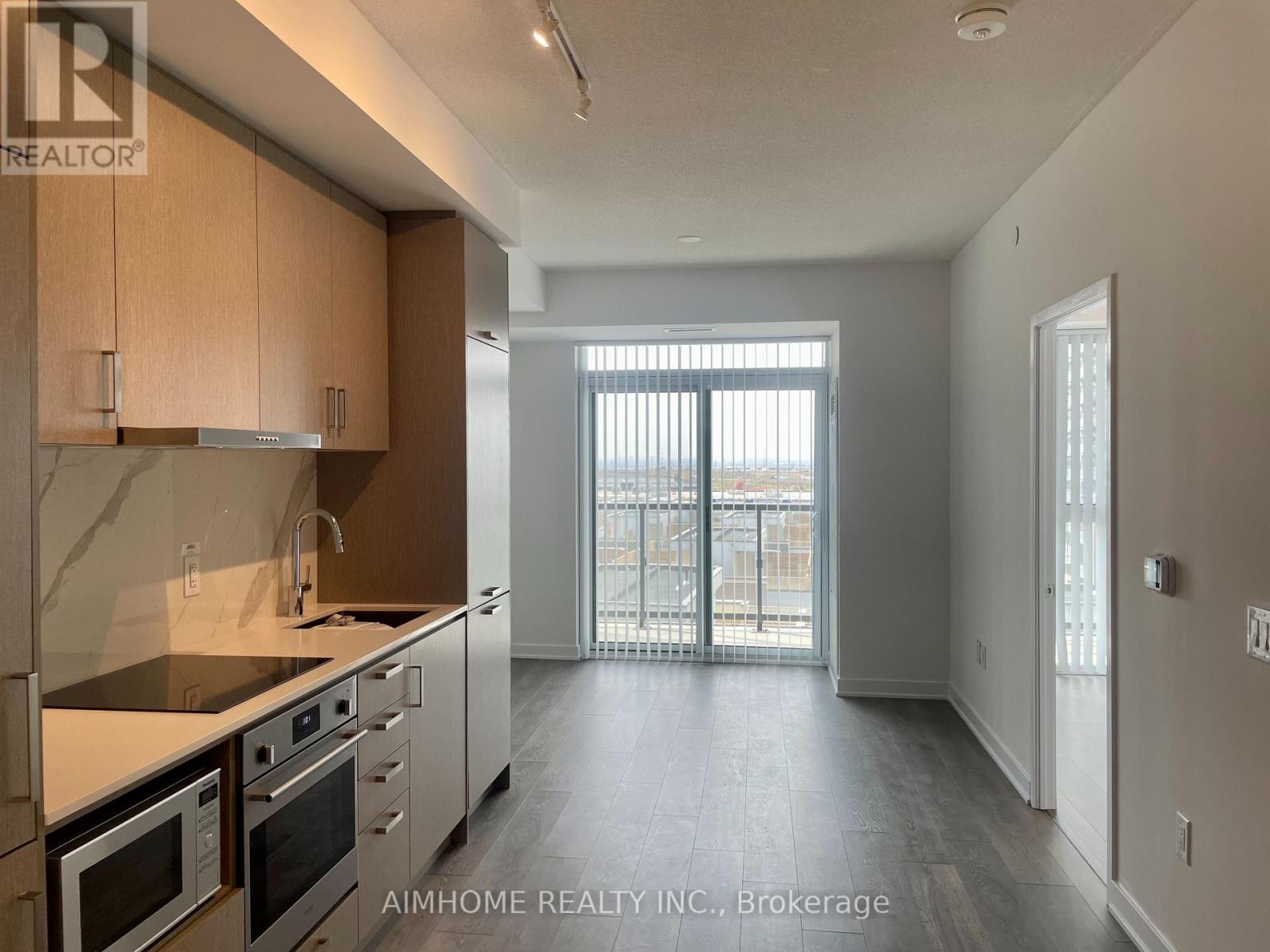 605 - 60 Honeycrisp Crescent, Vaughan, Ontario  L4K 0N5 - Photo 3 - N12535582