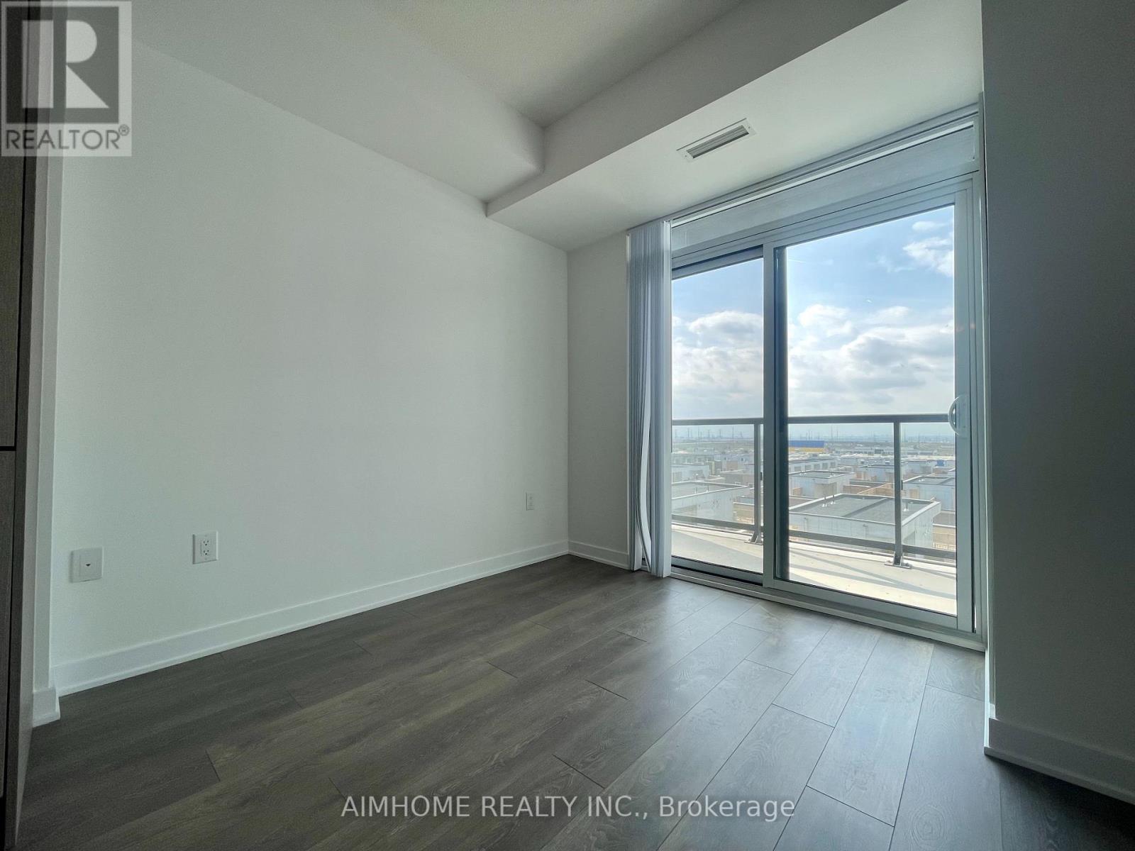 605 - 60 Honeycrisp Crescent, Vaughan, Ontario  L4K 0N5 - Photo 9 - N12535582