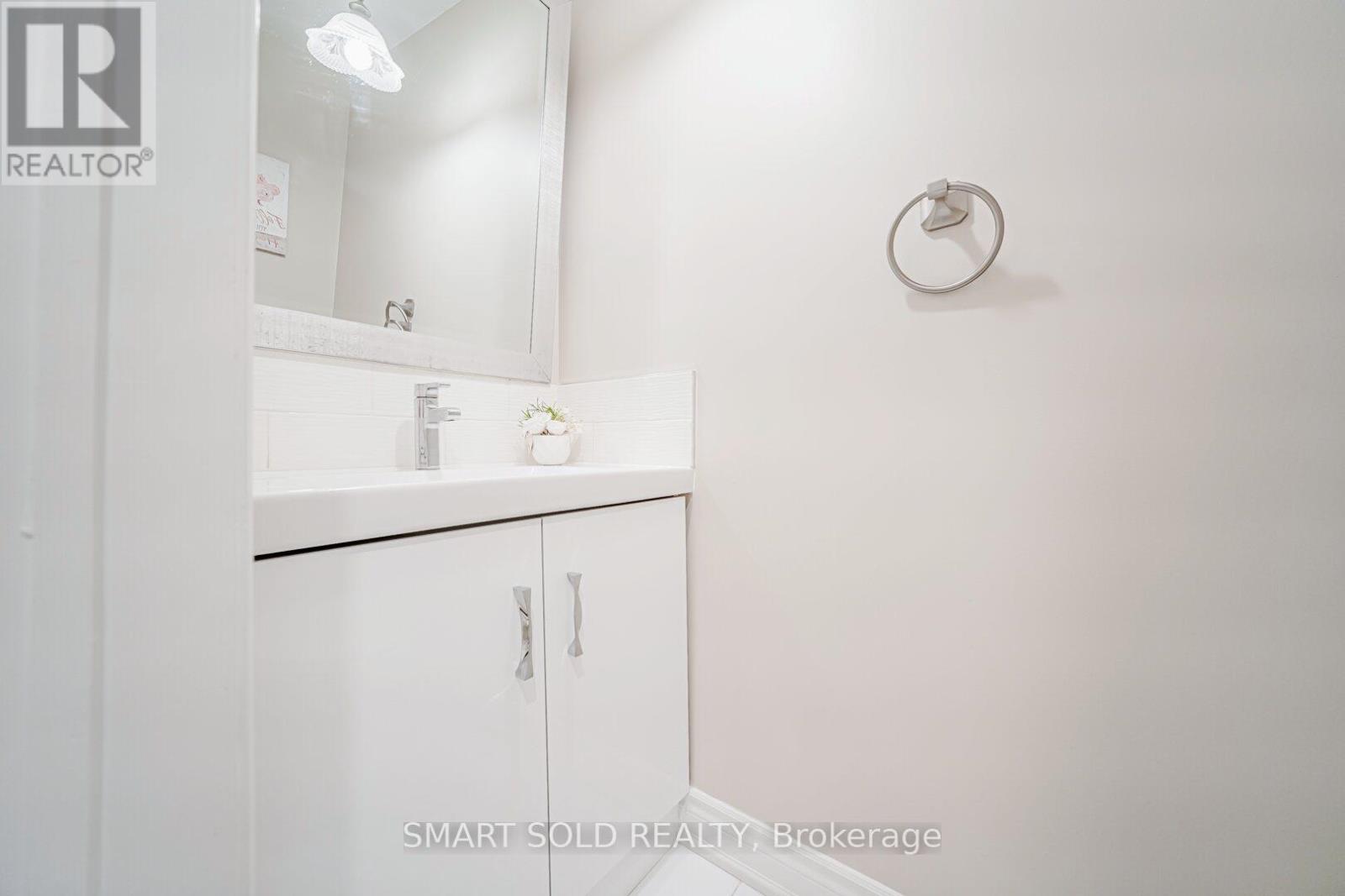 60 Steepleview Crescent, Richmond Hill, Ontario  L4C 9R3 - Photo 24 - N12535584