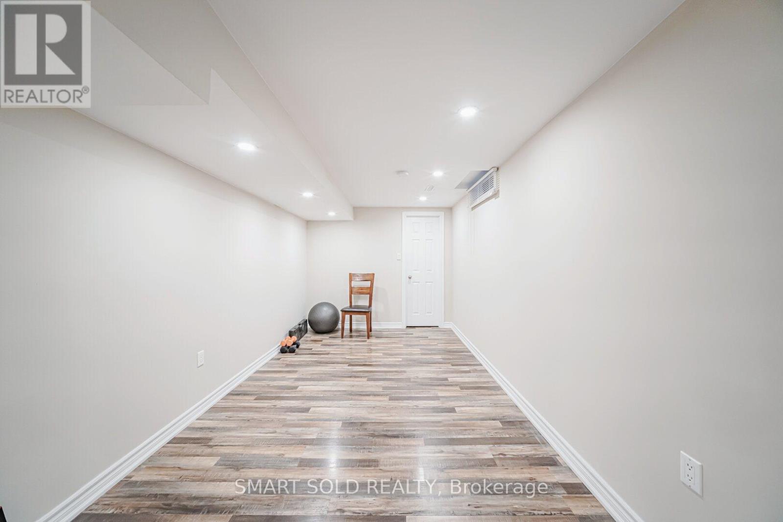 60 Steepleview Crescent, Richmond Hill, Ontario  L4C 9R3 - Photo 41 - N12535584