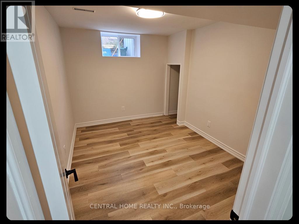 137 Willow Lane, Newmarket, Ontario  L3Y 4J1 - Photo 15 - N12535598