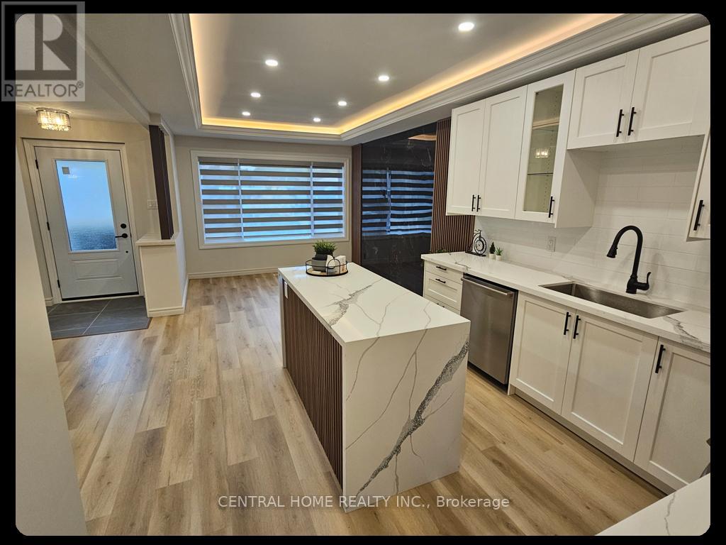 137 Willow Lane, Newmarket, Ontario  L3Y 4J1 - Photo 5 - N12535598