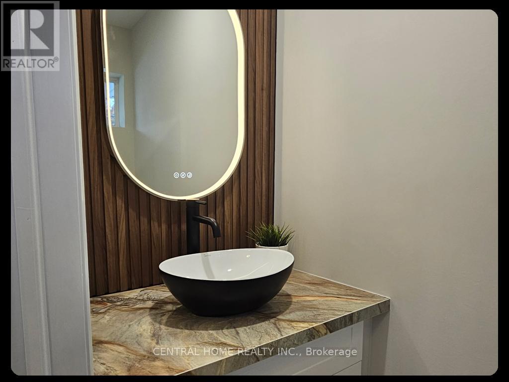 137 Willow Lane, Newmarket, Ontario  L3Y 4J1 - Photo 7 - N12535598