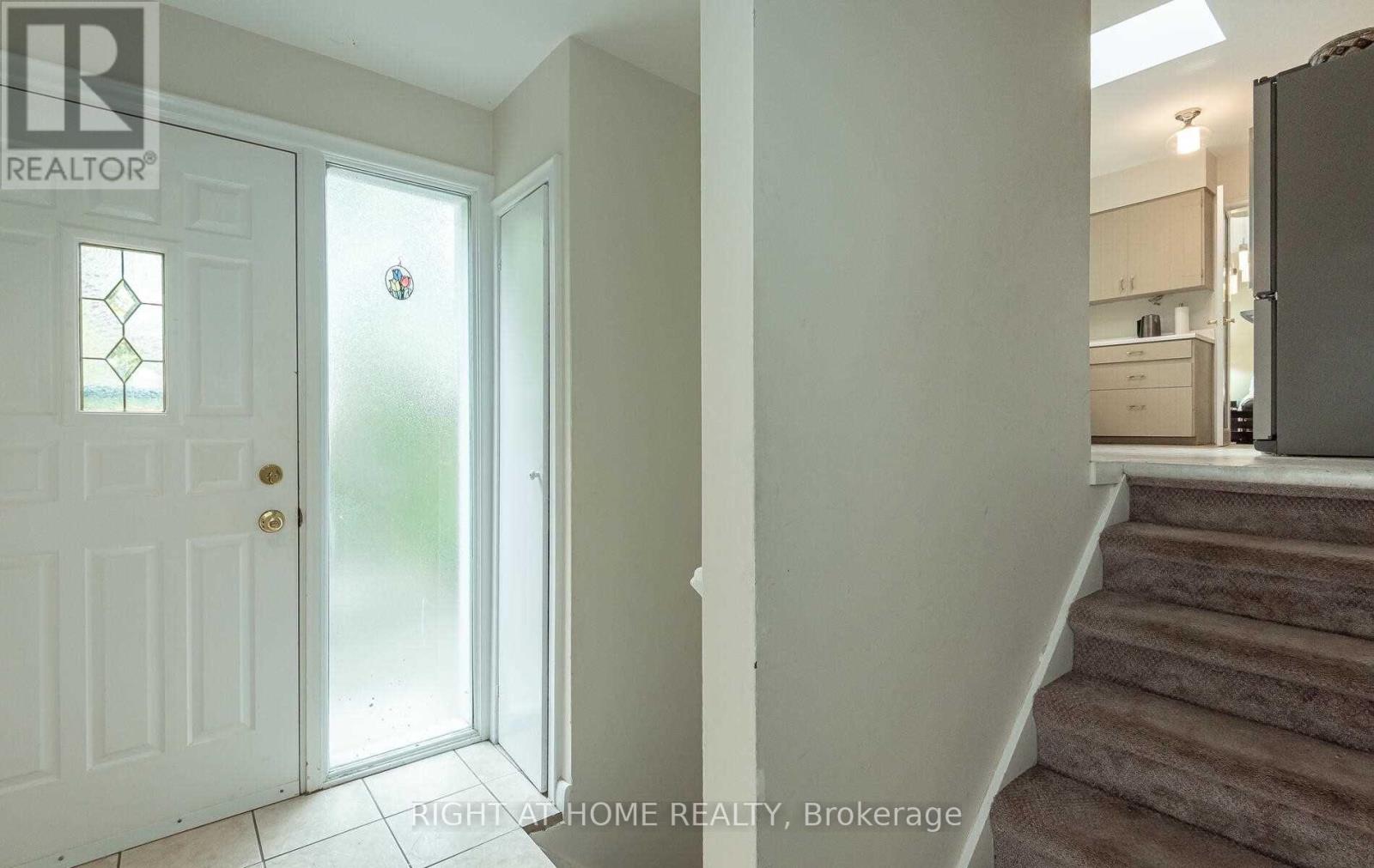 1445 Ryan Place, Mississauga, Ontario  L5C 1J7 - Photo 16 - W12535596