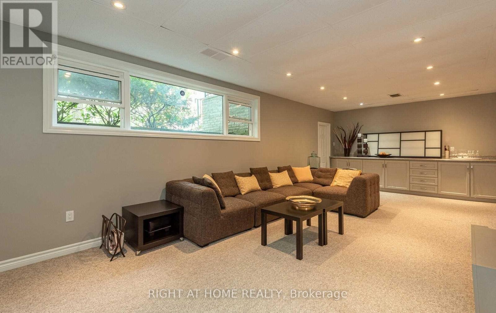 1445 Ryan Place, Mississauga, Ontario  L5C 1J7 - Photo 20 - W12535596