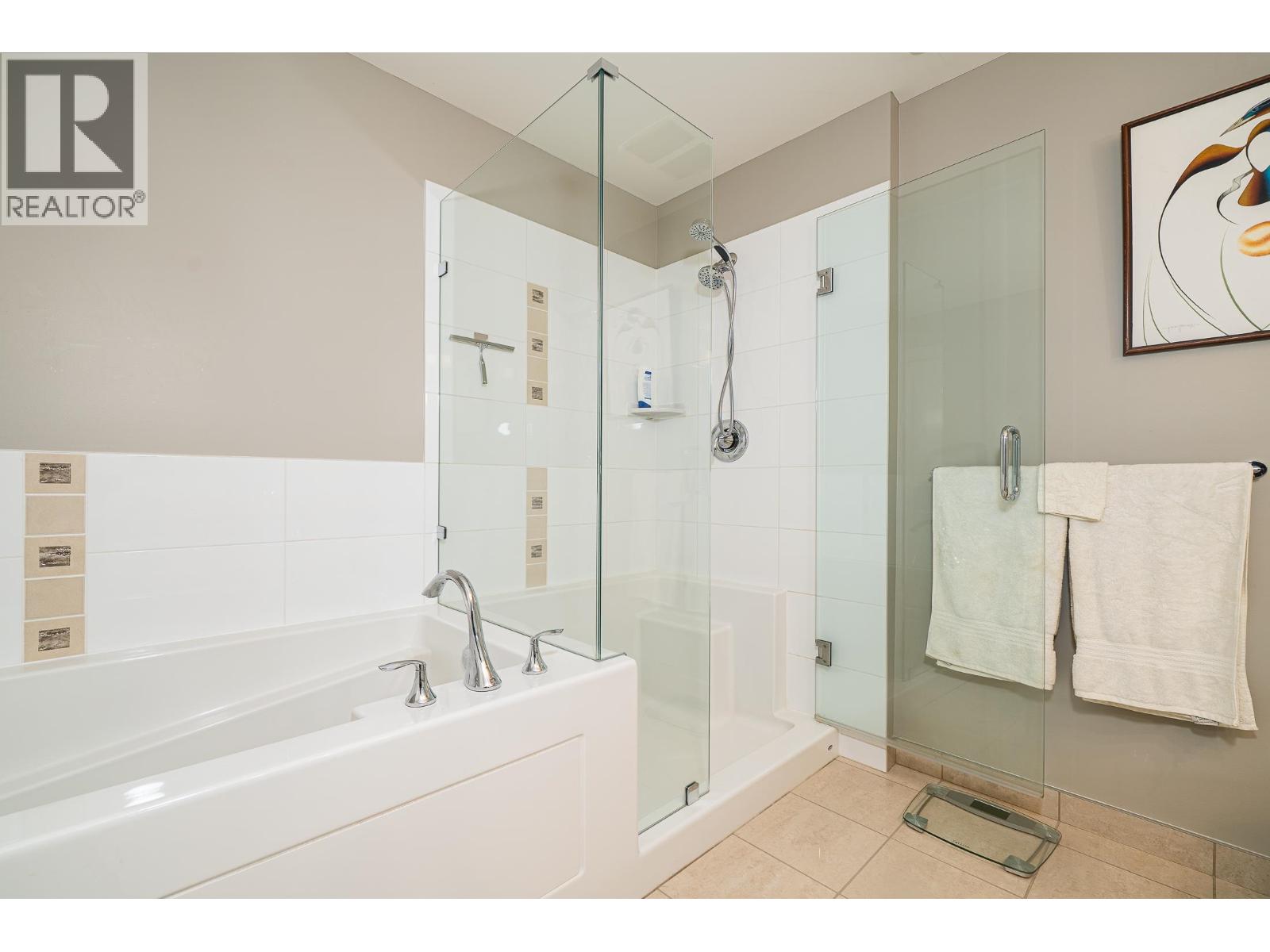 1004 1415 Parkway Boulevard, Coquitlam, British Columbia  V3E 0C7 - Photo 10 - R3066403