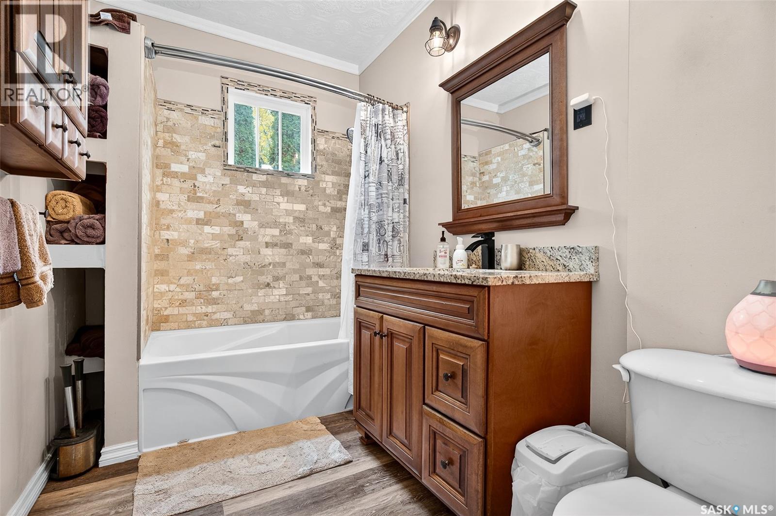 1105 3rd Avenue Nw, Moose Jaw, Saskatchewan  S6H 3V1 - Photo 17 - SK021038