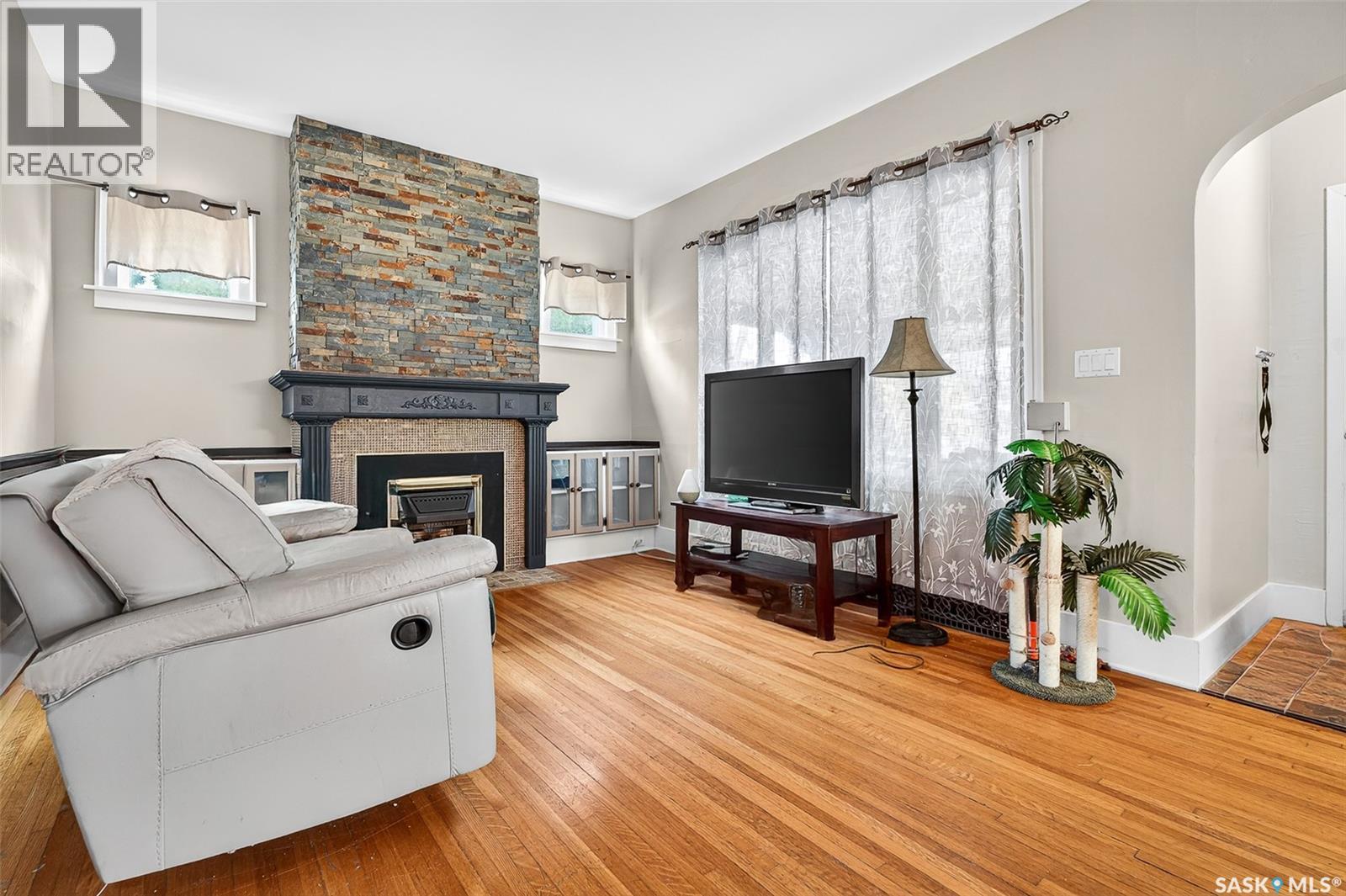 1105 3rd Avenue Nw, Moose Jaw, Saskatchewan  S6H 3V1 - Photo 7 - SK021038