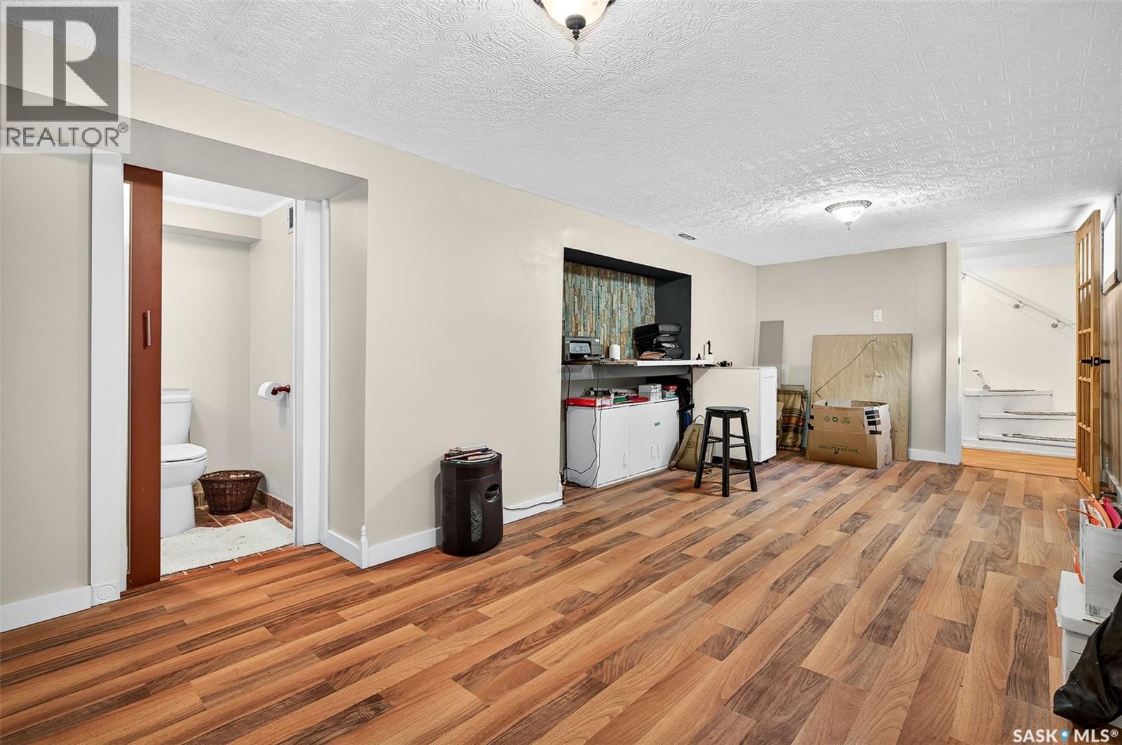 1105 3rd Avenue Nw, Moose Jaw, Saskatchewan  S6H 3V1 - Photo 23 - SK021038