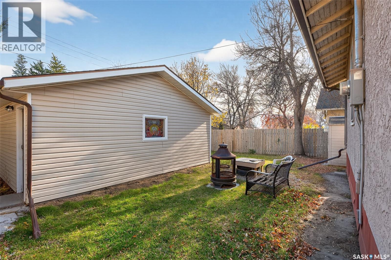 1105 3rd Avenue Nw, Moose Jaw, Saskatchewan  S6H 3V1 - Photo 33 - SK021038