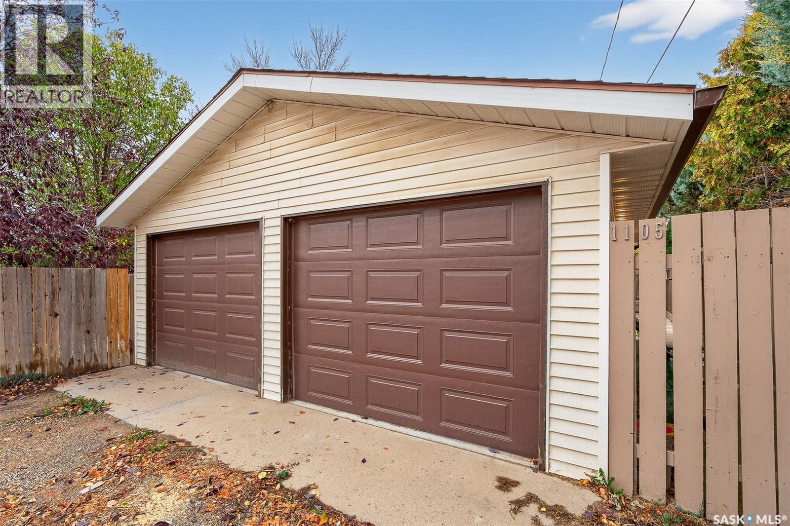 1105 3rd Avenue Nw, Moose Jaw, Saskatchewan  S6H 3V1 - Photo 35 - SK021038