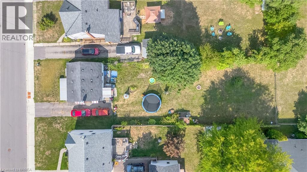 493 St. Paul Avenue, Brantford, Ontario N3R 4P4 - Photo 11 - 40786724