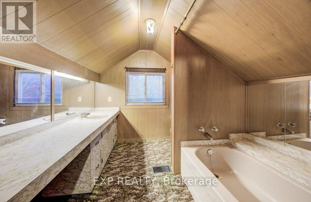 115 Wilson Street, Oakville, Ontario  L6K 3G7 - Photo 16 - W12535654