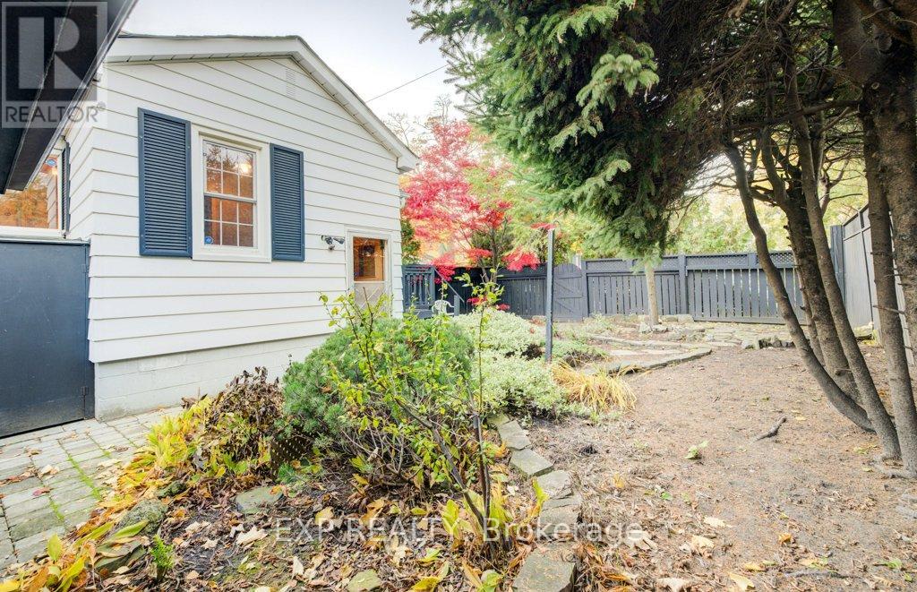 115 Wilson Street, Oakville, Ontario  L6K 3G7 - Photo 33 - W12535654