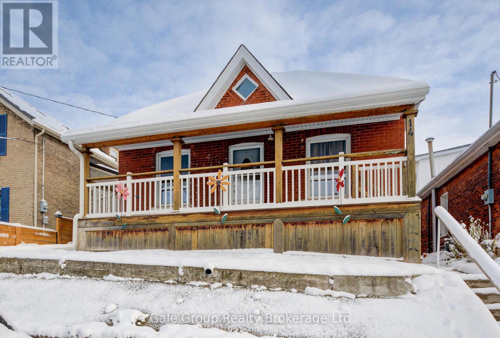 14 GRANDVIEW STREET, Brantford, Ontario