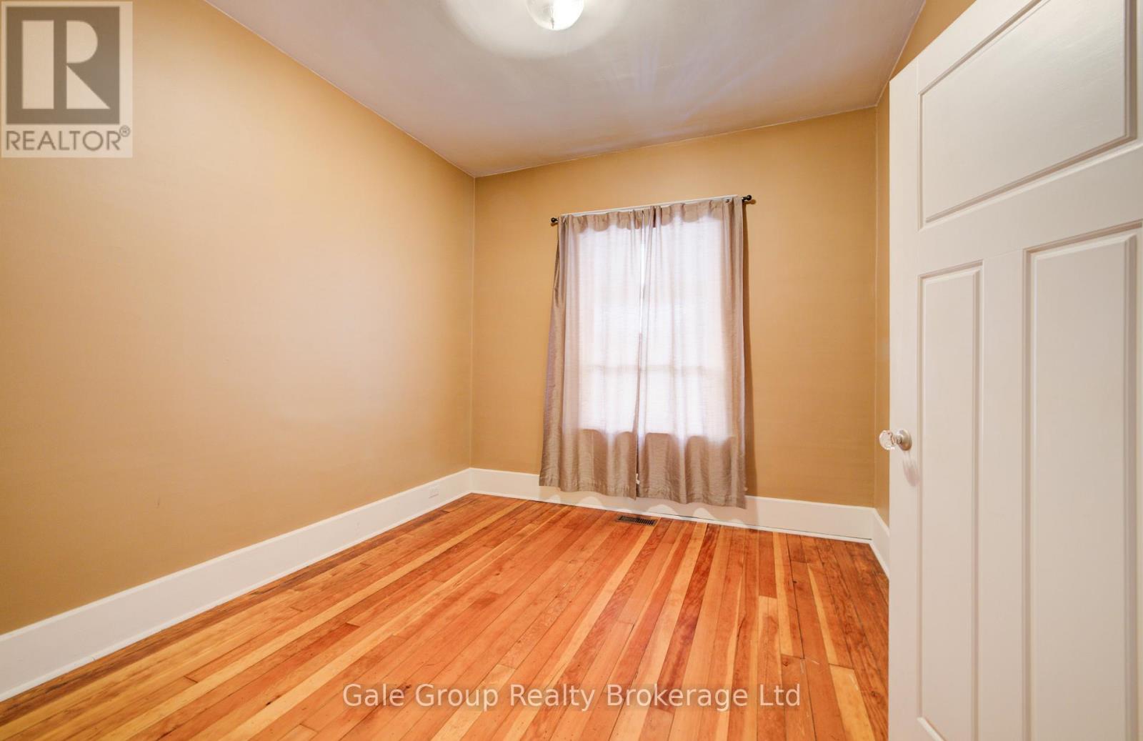 14 Grandview Street, Brantford, Ontario  N3R 1Y4 - Photo 14 - X12535660