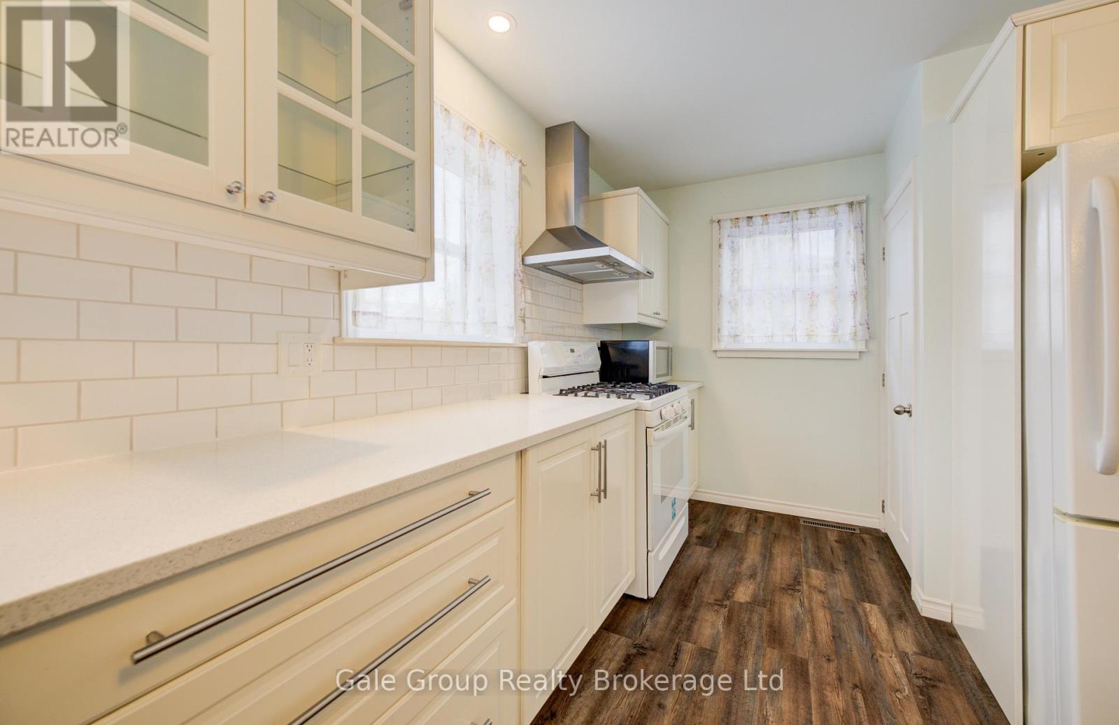 14 Grandview Street, Brantford, Ontario  N3R 1Y4 - Photo 20 - X12535660