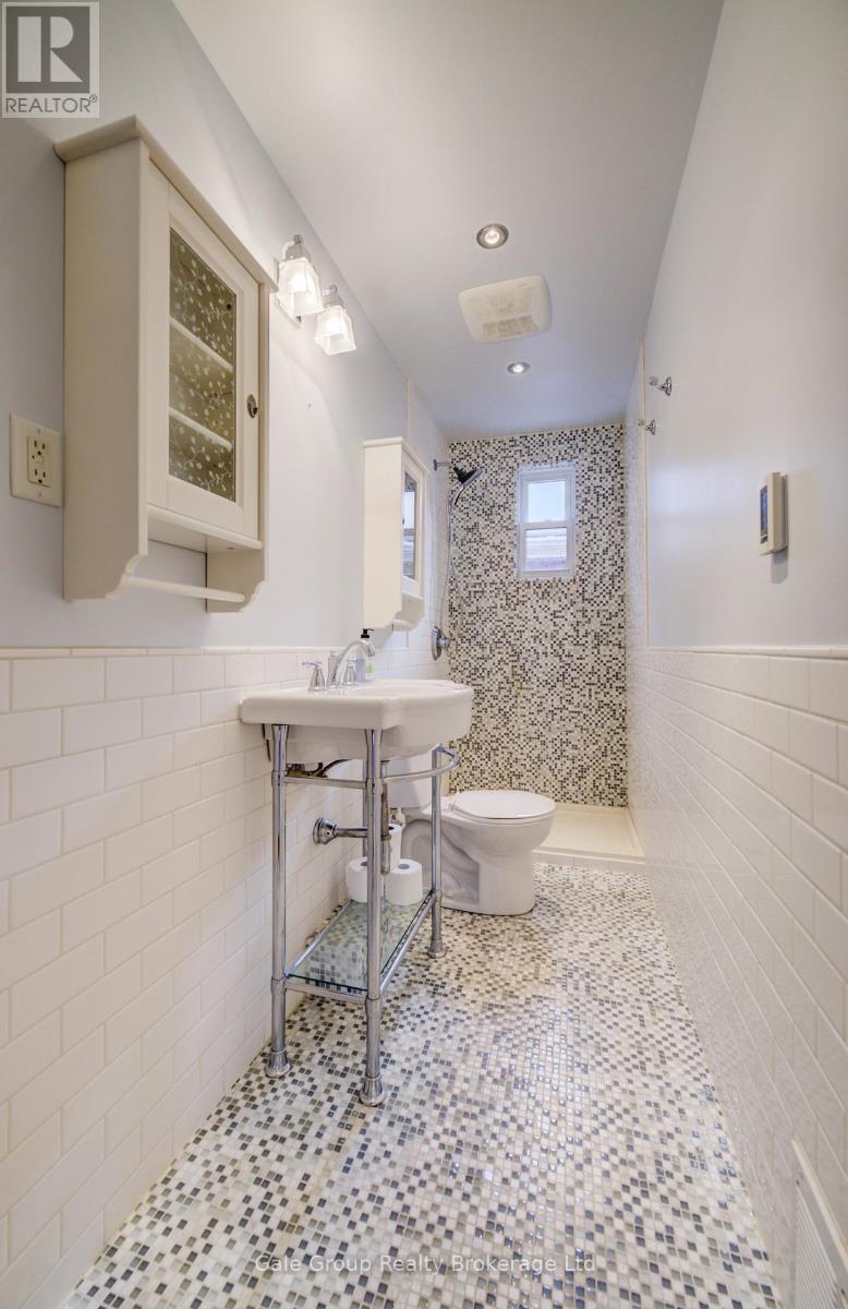 14 Grandview Street, Brantford, Ontario  N3R 1Y4 - Photo 29 - X12535660