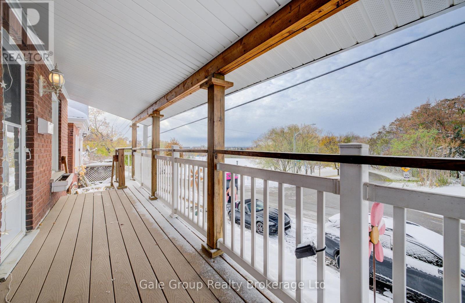 14 Grandview Street, Brantford, Ontario  N3R 1Y4 - Photo 5 - X12535660