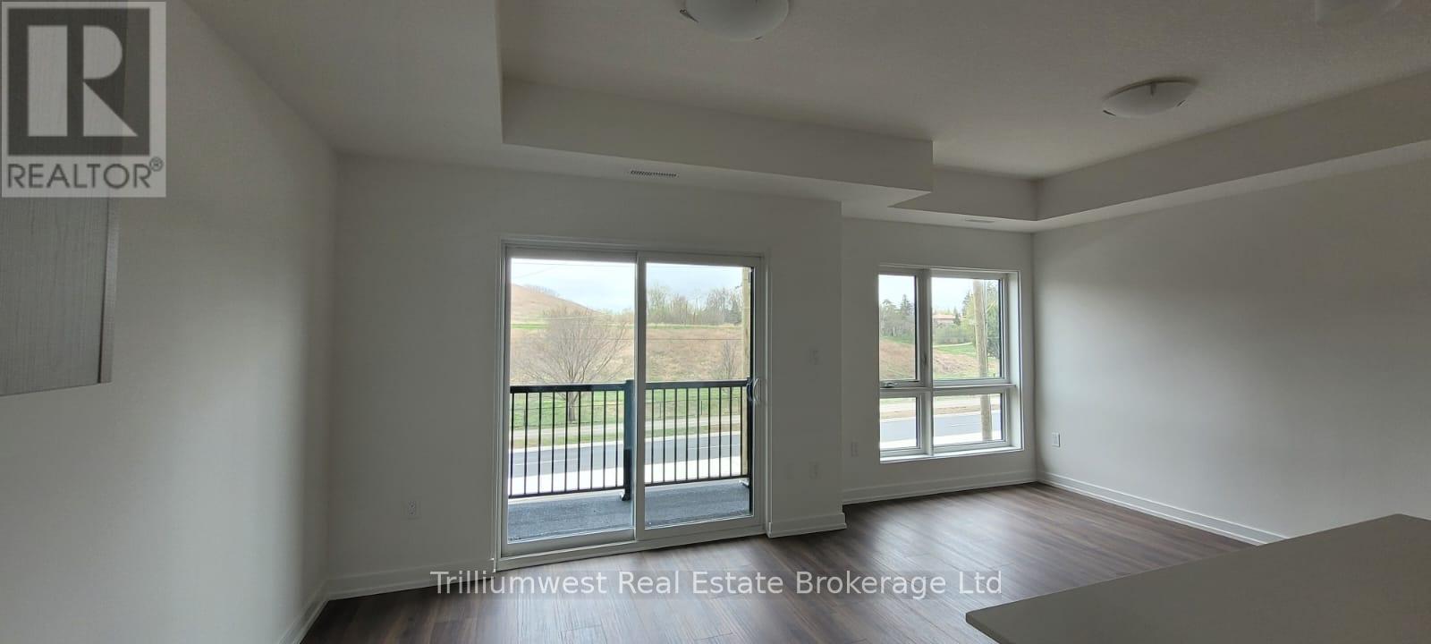 D12 - 10 Palace Street, Kitchener, Ontario  N2E 0J3 - Photo 4 - X12535656