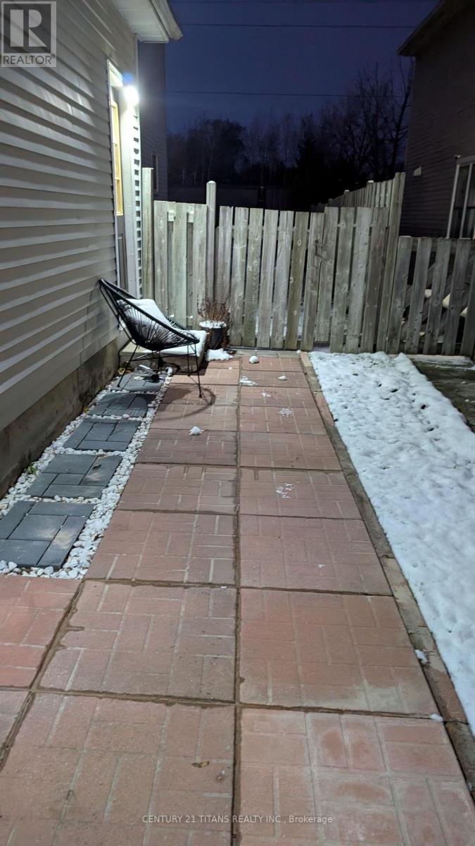 853 Crowells Street, Oshawa, Ontario L1K 1X8 - Photo 12 - E12533680