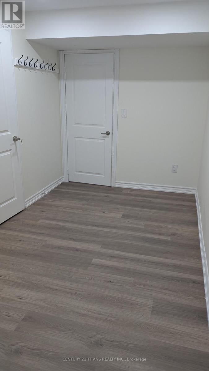 27 Vickery Street, Whitby, Ontario L1P 0L2 - Photo 15 - E12526944