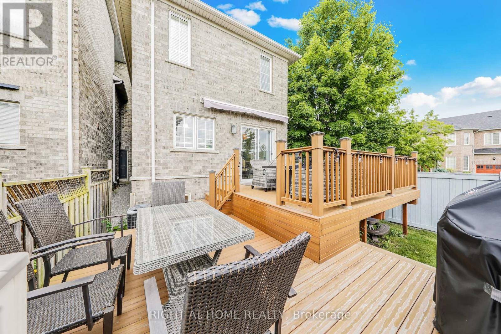 108 King William Crescent, Richmond Hill, Ontario  L4B 4T1 - Photo 34 - N12448559