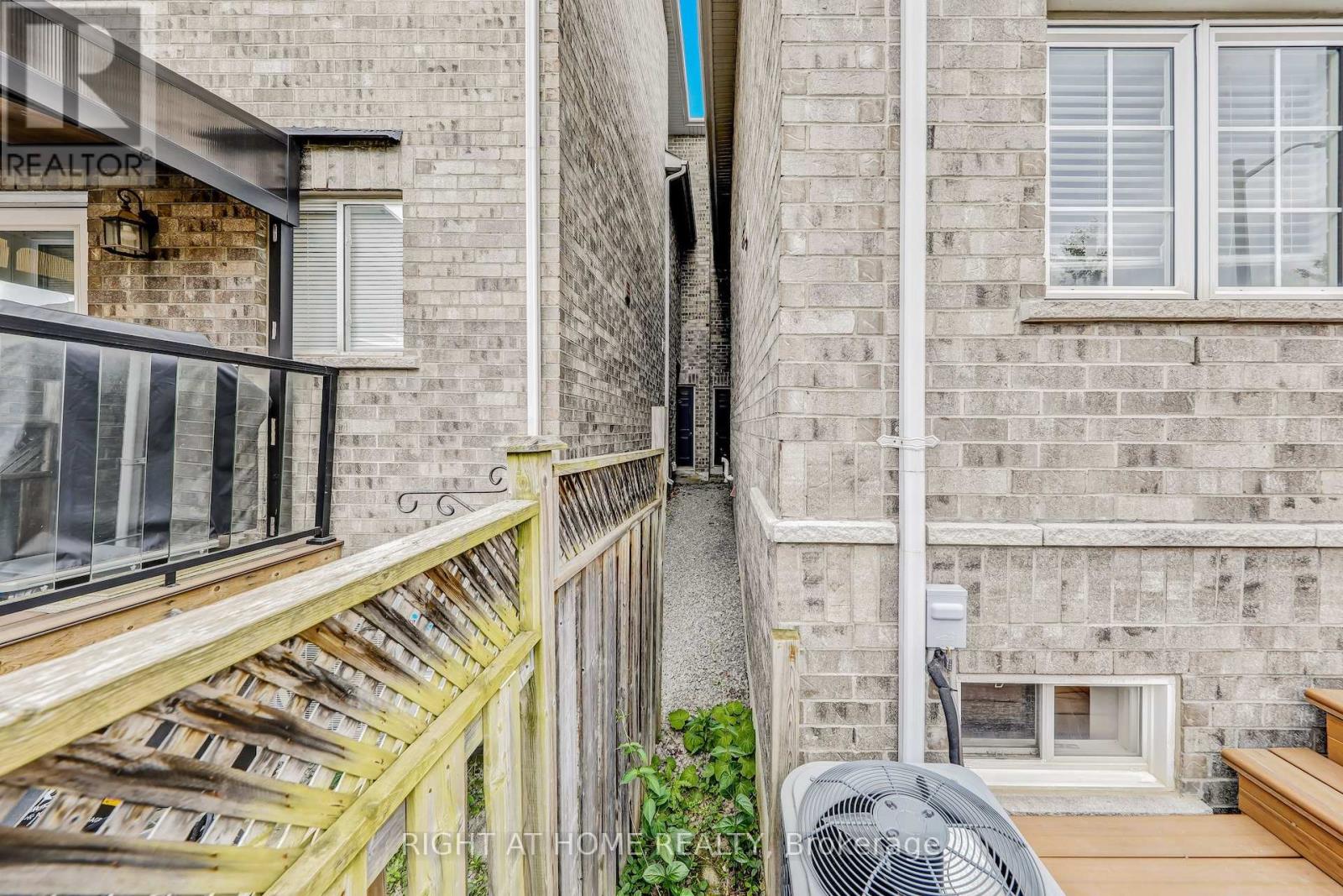 108 King William Crescent, Richmond Hill, Ontario  L4B 4T1 - Photo 36 - N12448559