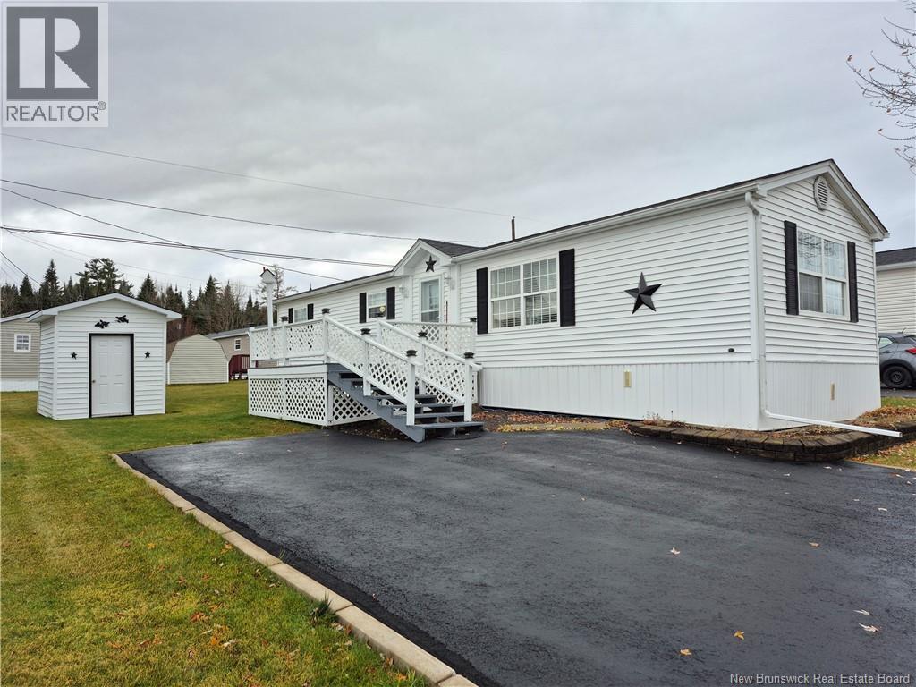 28 Dougnorth Street, Fredericton, New Brunswick  E3G 0H7 - Photo 2 - NB130000