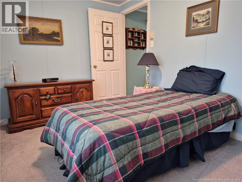 28 Dougnorth Street, Fredericton, New Brunswick  E3G 0H7 - Photo 21 - NB130000