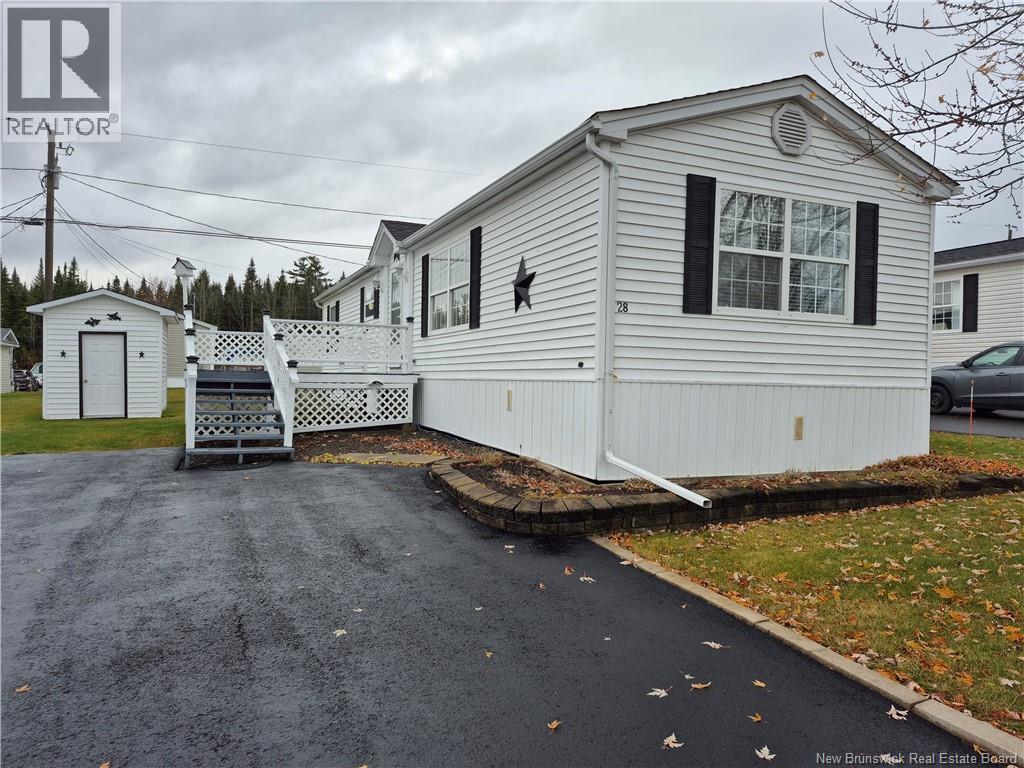 28 Dougnorth Street, Fredericton, New Brunswick  E3G 0H7 - Photo 31 - NB130000