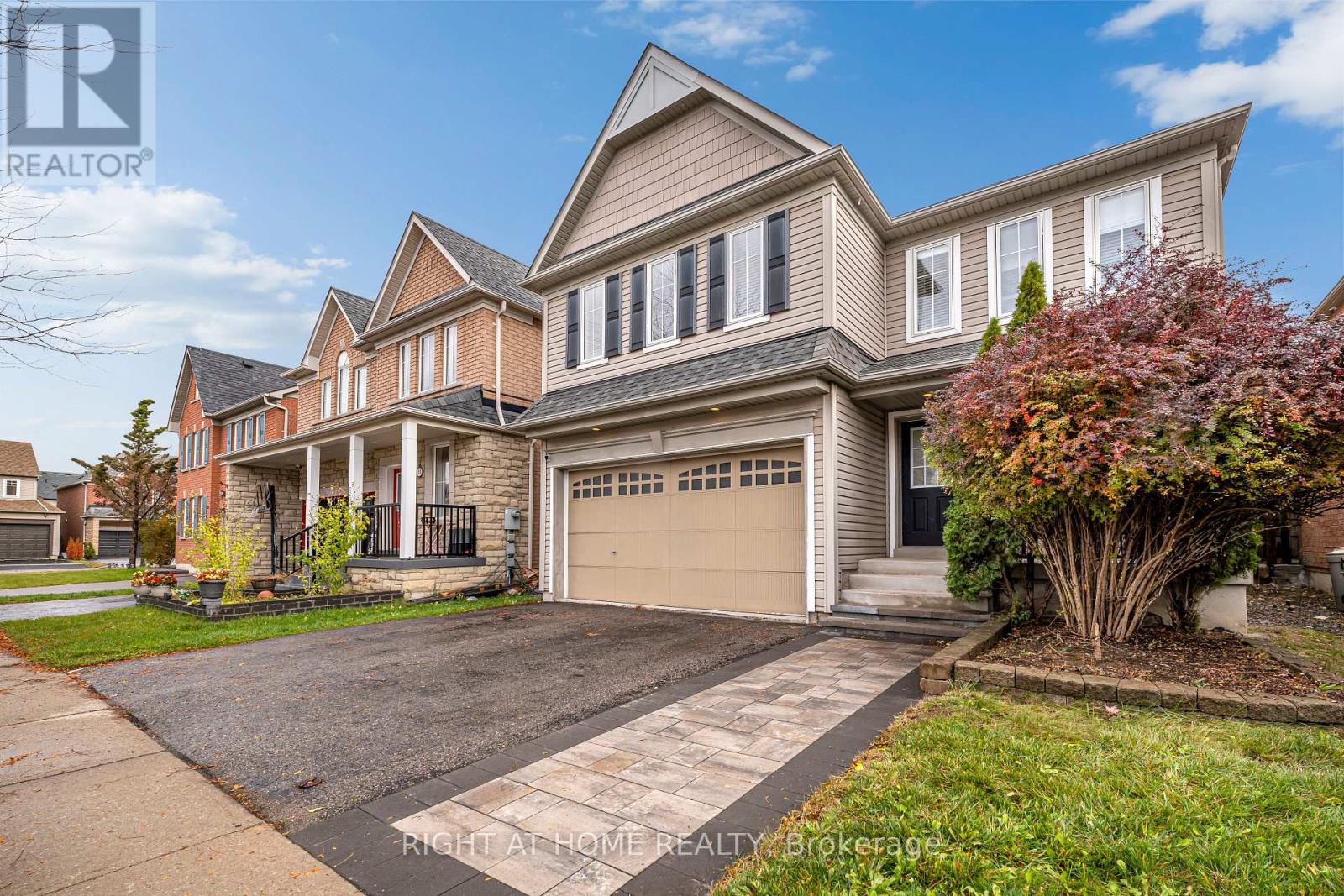 23 Tiller Street, Ajax, Ontario  L1Z 1X8 - Photo 3 - E12519416