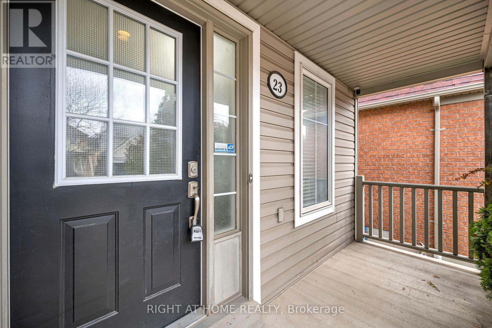 23 Tiller Street, Ajax, Ontario  L1Z 1X8 - Photo 4 - E12519416