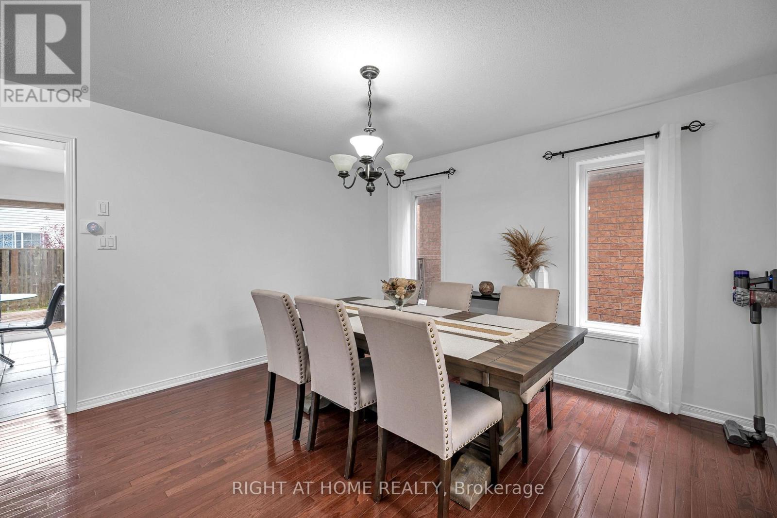 23 Tiller Street, Ajax, Ontario  L1Z 1X8 - Photo 8 - E12519416