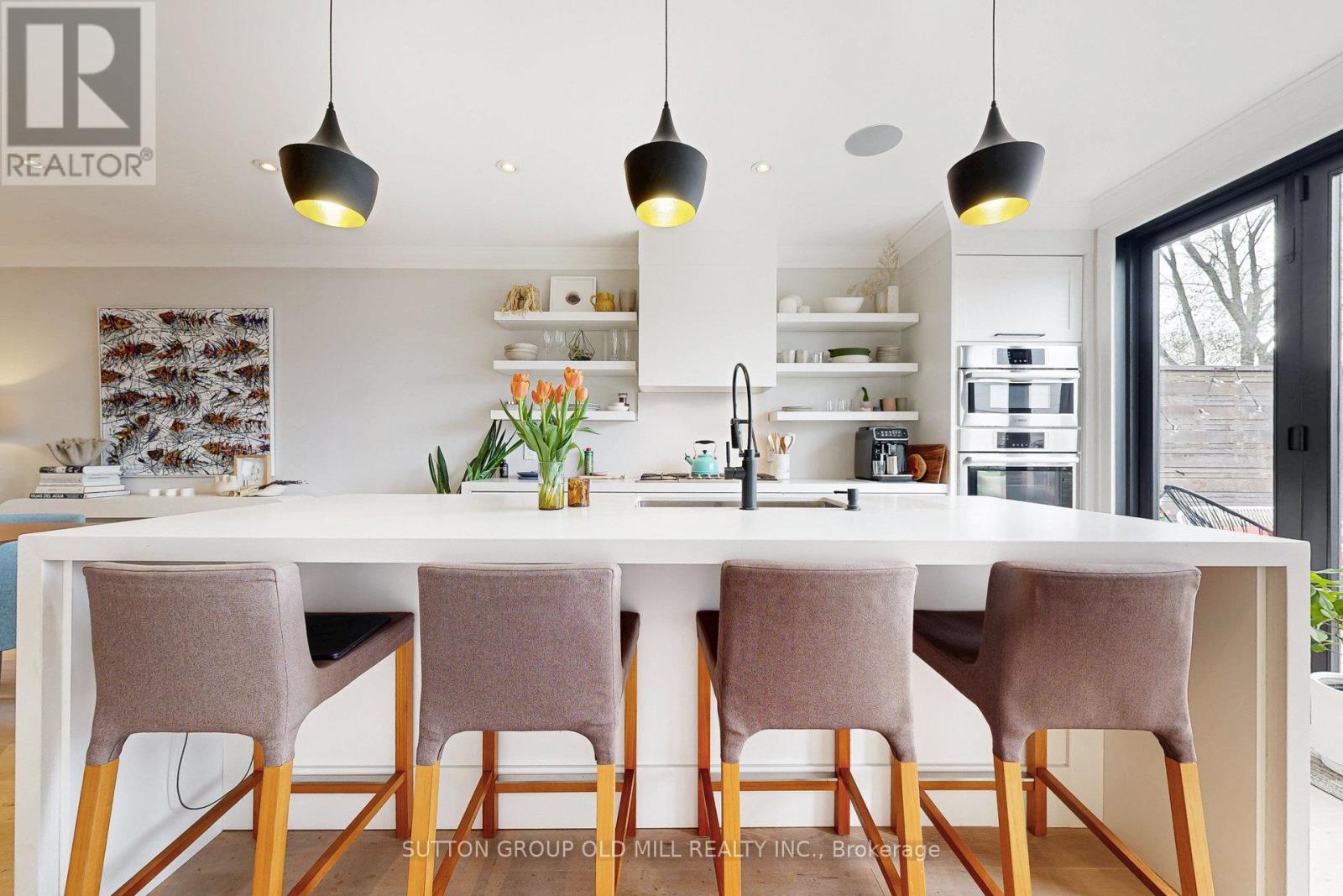 17 Grafton Avenue, Toronto, Ontario  M6R 1C3 - Photo 10 - W12408771