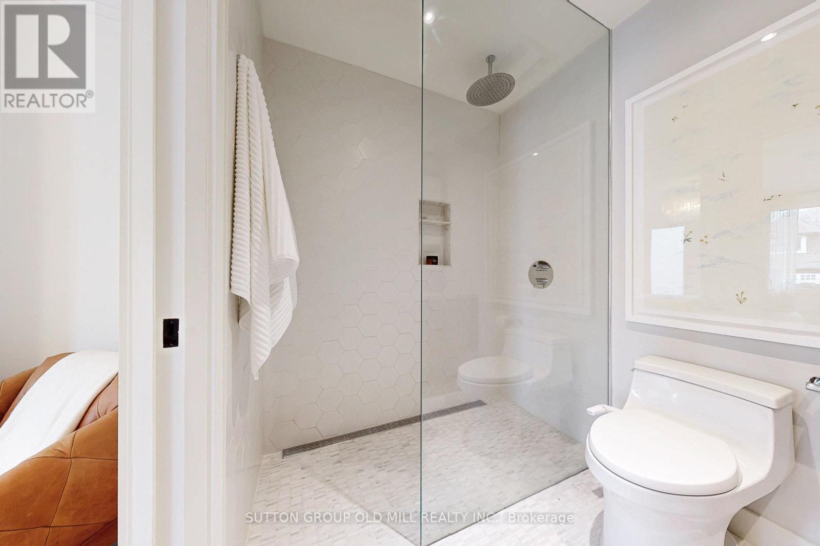 17 Grafton Avenue, Toronto, Ontario  M6R 1C3 - Photo 26 - W12408771